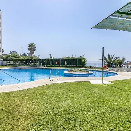 Pie De Playa Con Piscina: Banana Beach. Apartment *