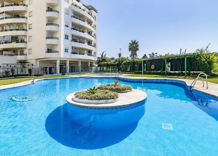 Pie De Playa Con Piscina: Banana Beach. * ماربيا