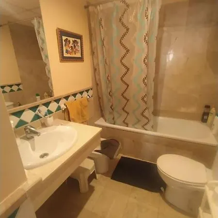 Pie De Playa Con Piscina: Banana Beach. *